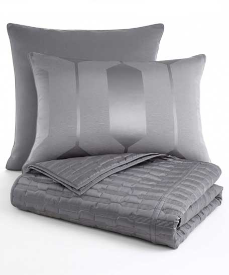 Links_Coverlet-Pillows_in_Platinum
