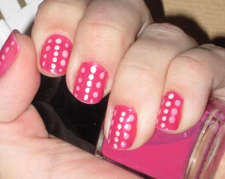 Valentines-day-polka-dot-nail-look