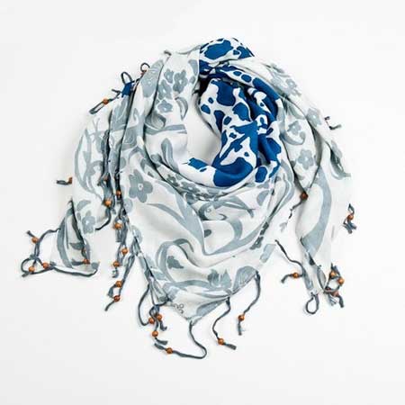 nepali-by-tdm-bambi-abbie-scarf-in-surf-the-abyss
